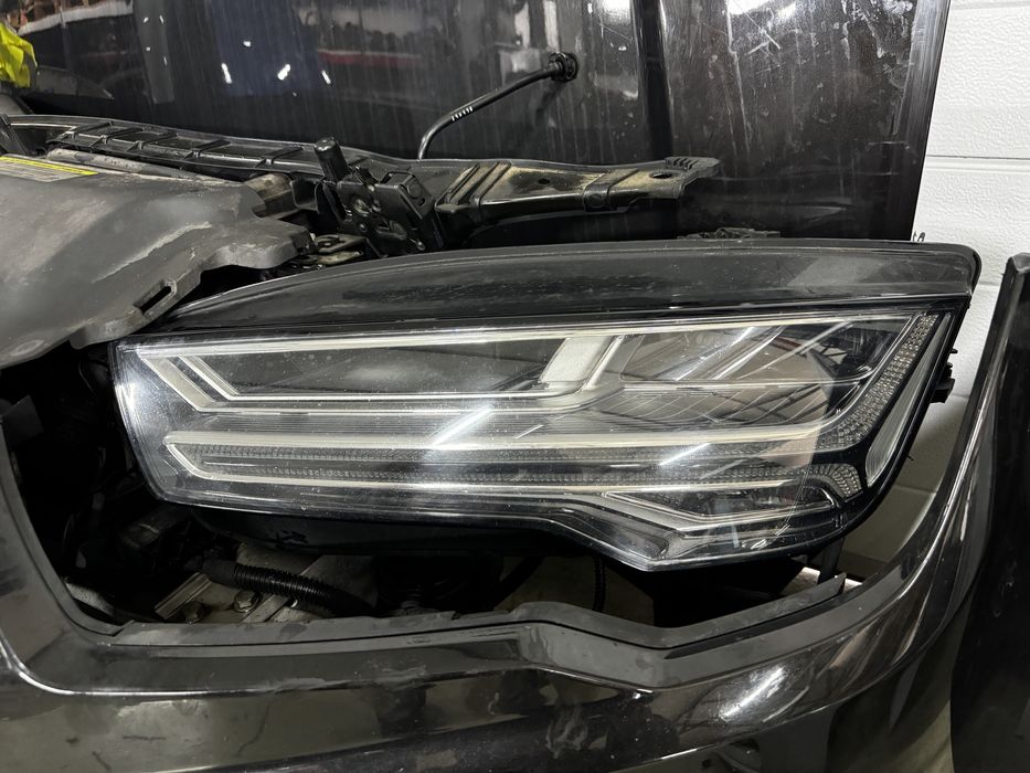 Fata /Bot complet audi a7 4g facelift  matrix distronic capota LY8X