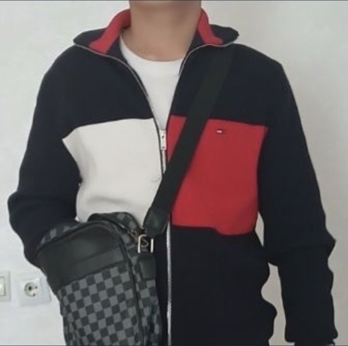 Кардиган tommy.