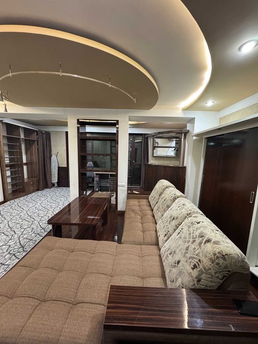 Сдается в аренду 1-комнатная квартира в самом центре Ц1 (1/4/4)