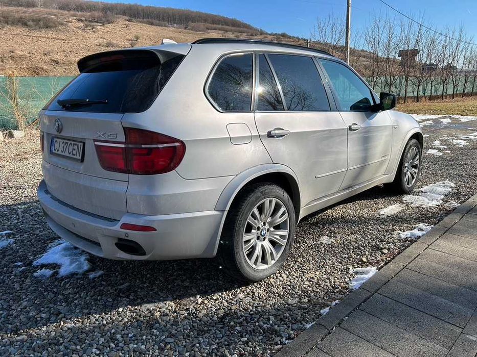 Vand BMW X5 - LA PRET REDUS - NU functioneaza pompa de injectie
