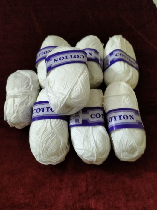 Fir cotton alb,50 g/bobină.