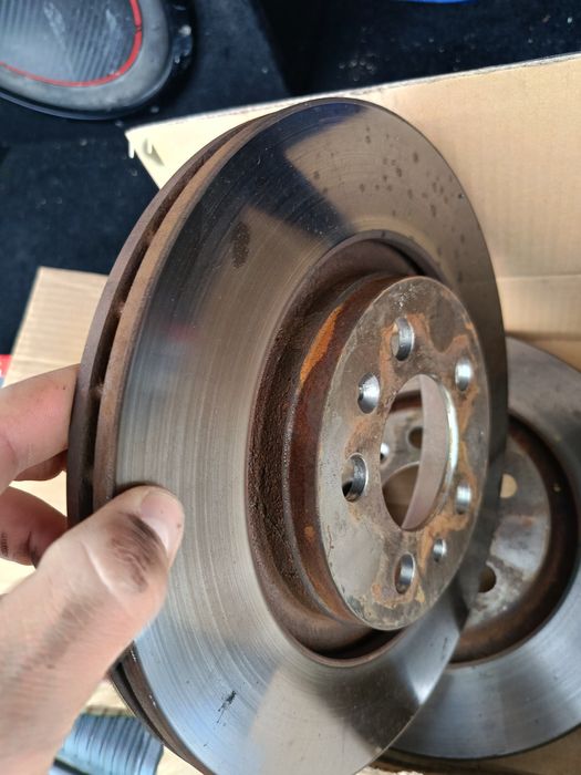 Накладки Brembo и дискове 288mm за голф 4