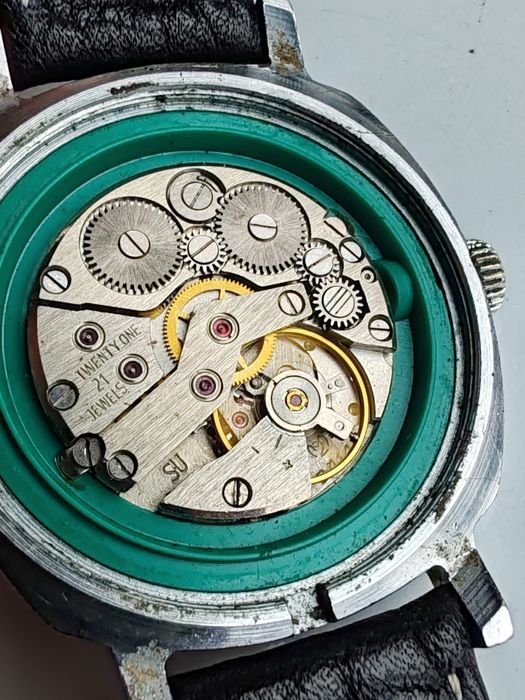 Ceas Slava Calendar Mecanic 21 rubine Funcționează excelent!