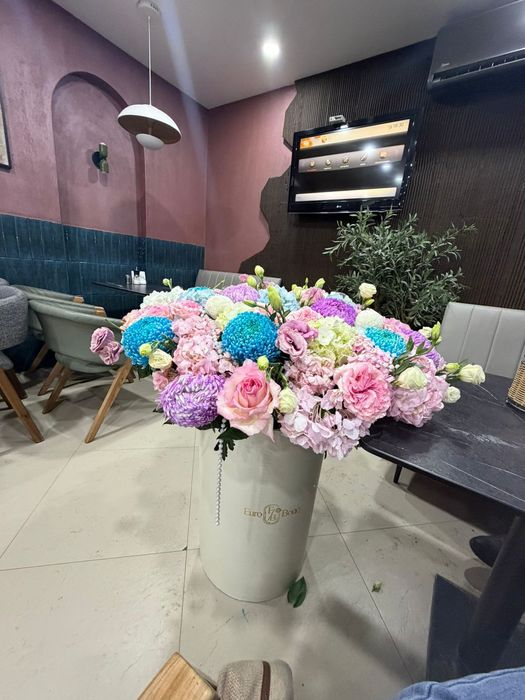 Цветы свежый дорого стойт