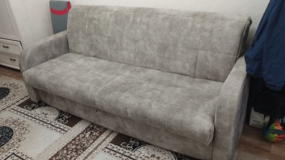 Продается диван в отличном состоянии в связи с переездом