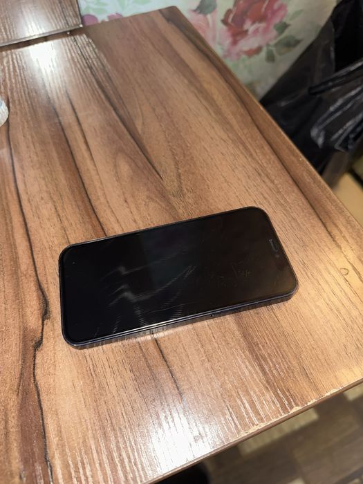 Продам айфон 12 мини