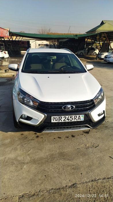Lada Vesta SW Cross
