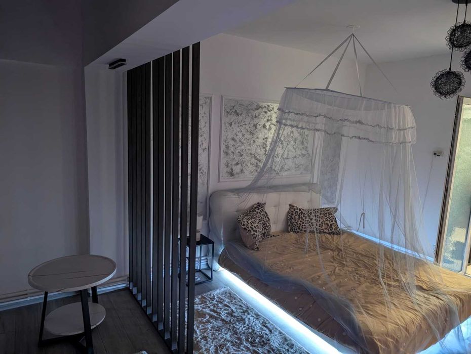 Inchiriez garosniera