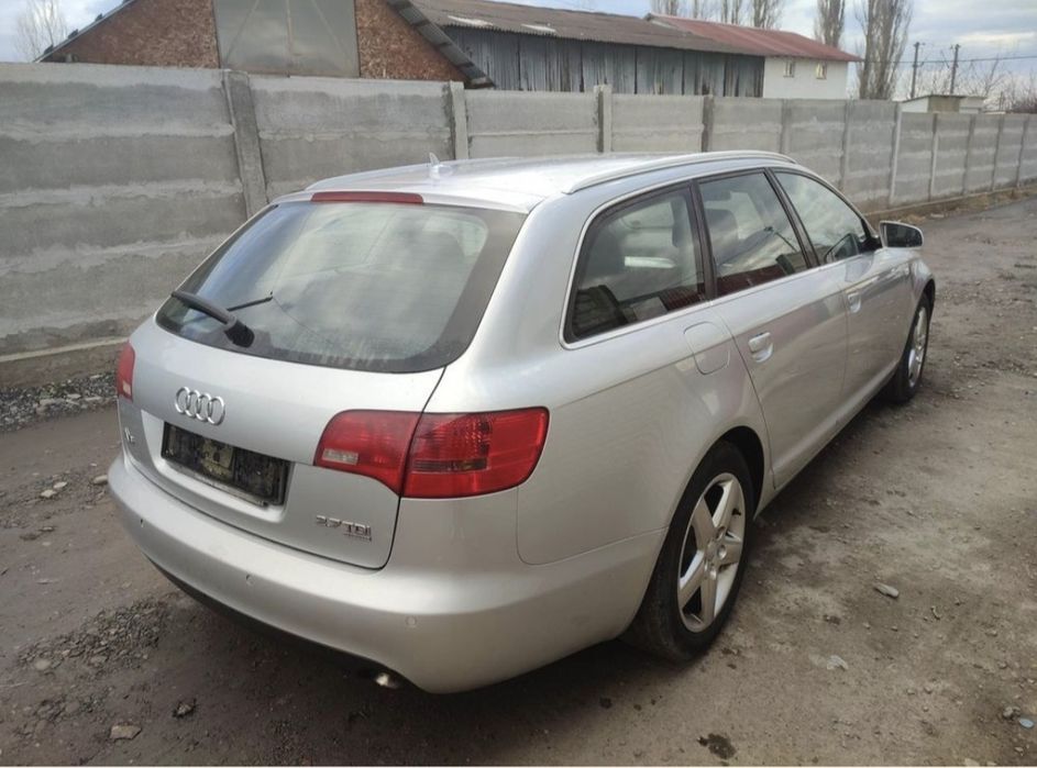 Dezmembram capota  motor /usa fata Audi A6 C6 2.7 tdi quattro