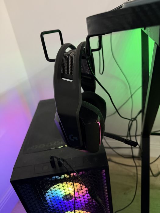 Setup Gaming Complet High-End RTX 4060 + i5 13600KF + Monitor Curbat 280Hz + Birou Gaming RGB