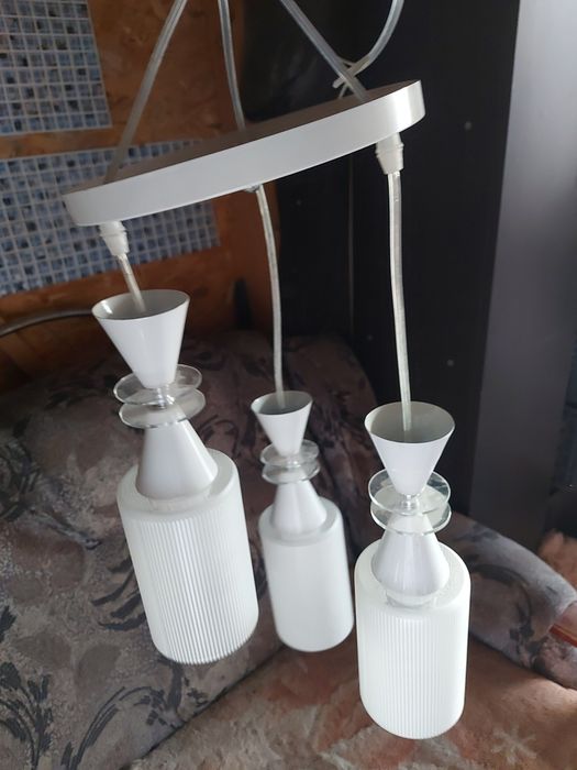 Люстру в отличном состоянии продам