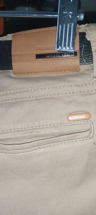 Продам брюки на мальчика 9-12 лет