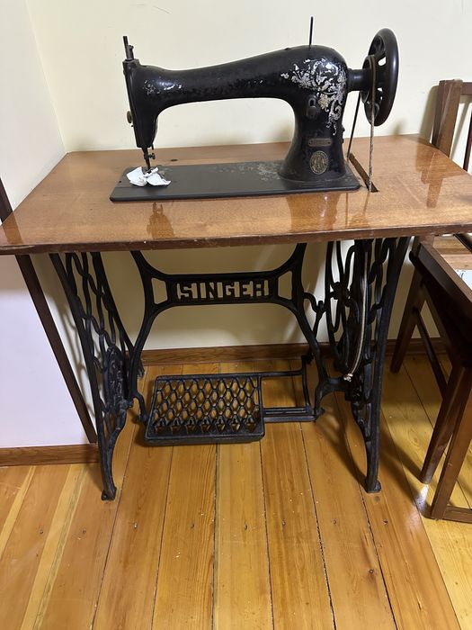 Швейная машина Singer