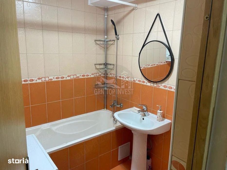 Apartament cu 4 camere 2 bai zona Vasile Aaron
