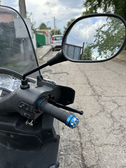 Скутер Yamaha x-max 125