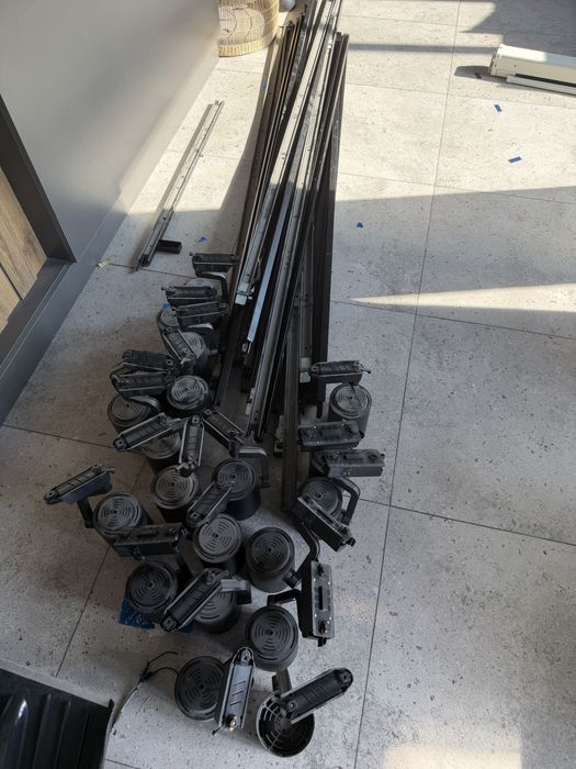 Светильник трековый