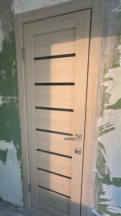 Продаю межкомнтаные двери новые