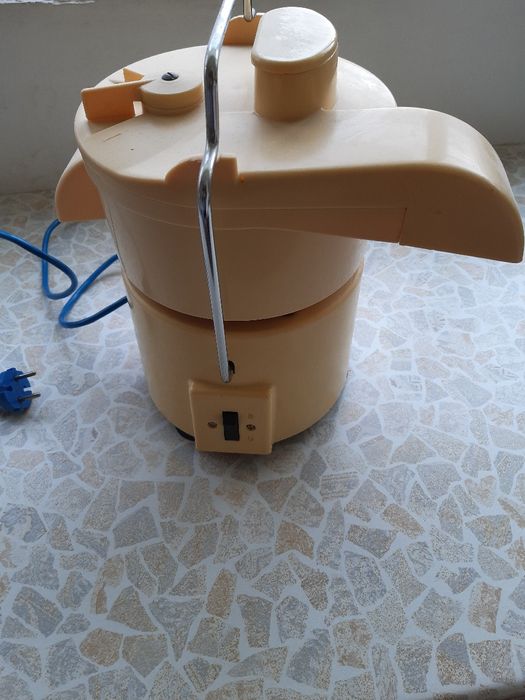 Электросоковыжималка