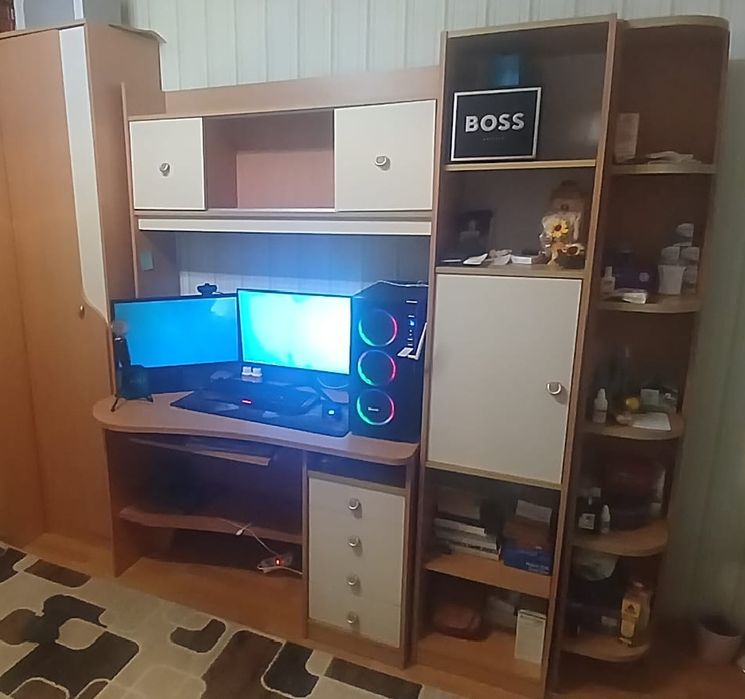 Продам стенку в хорошем состоянии