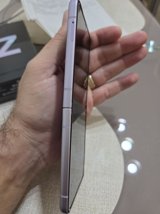 Vand Samsung Galaxy Z Flip Z3 full box