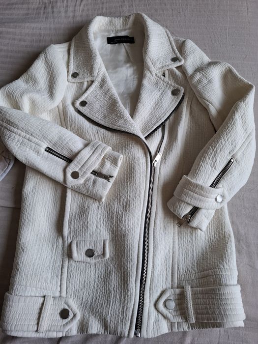 Дамско якенце на ZARA