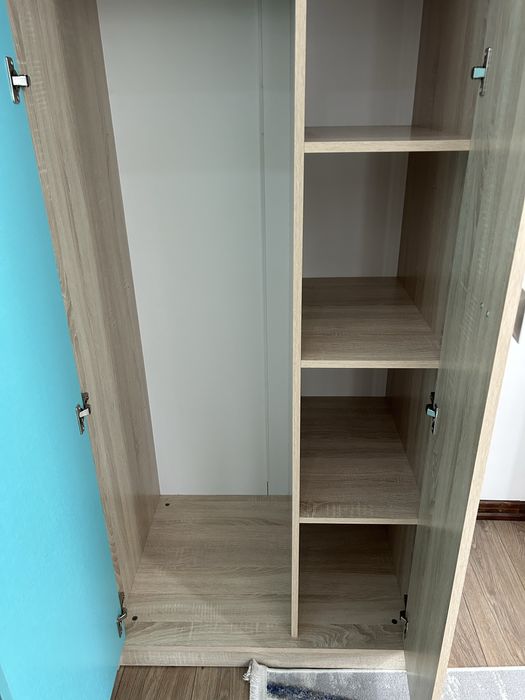 Шкаф двухстворчатый