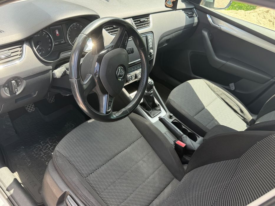Skoda Oktavia Combi 2014 diesel, manuala