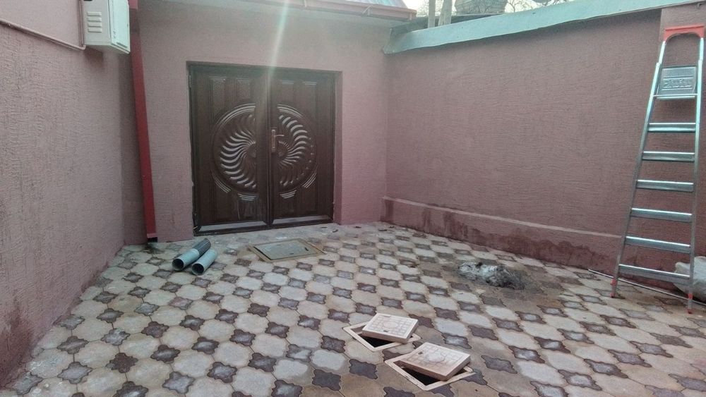 Продаётся дом центре города