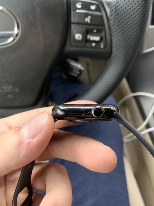 Apple Watch 11 продается