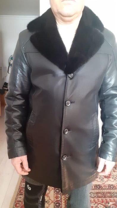 Продам зимнюю куртку