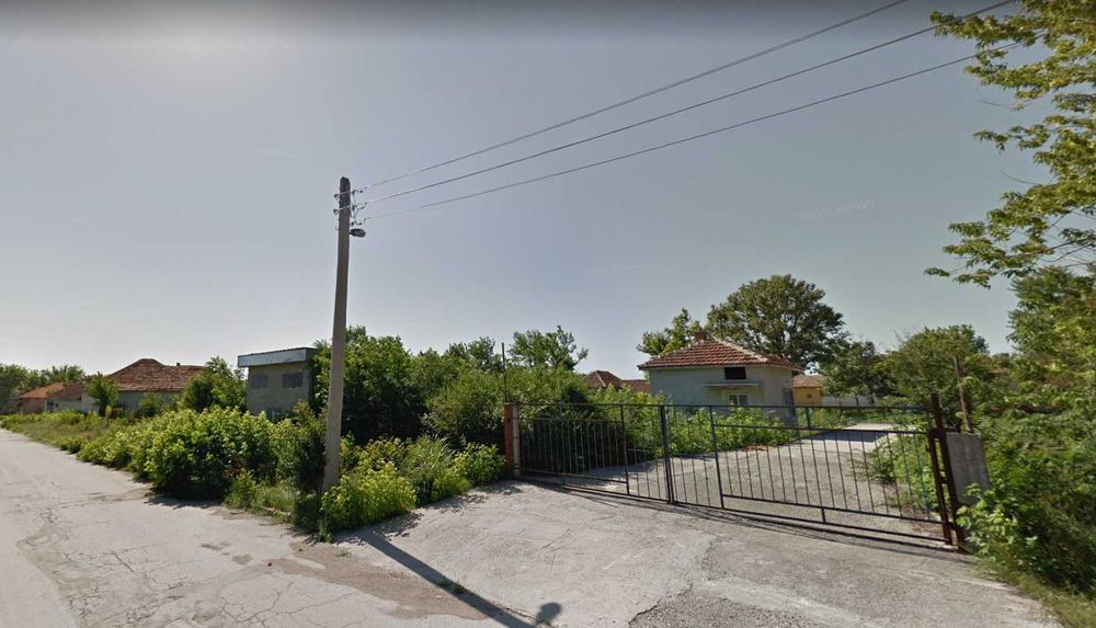 Продава се Промишлена сграда в Кнежа - 5000 кв.м за 28 €/кв.м - Снимка #1