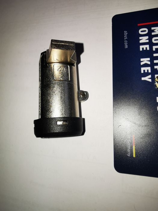 Incuietoare baterie bicicleta electrica abus Cube it2 xplu