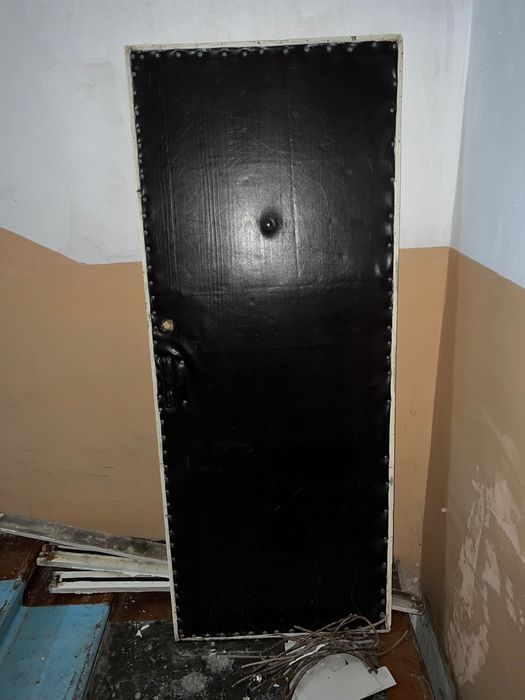 Дрова дверь на дрова