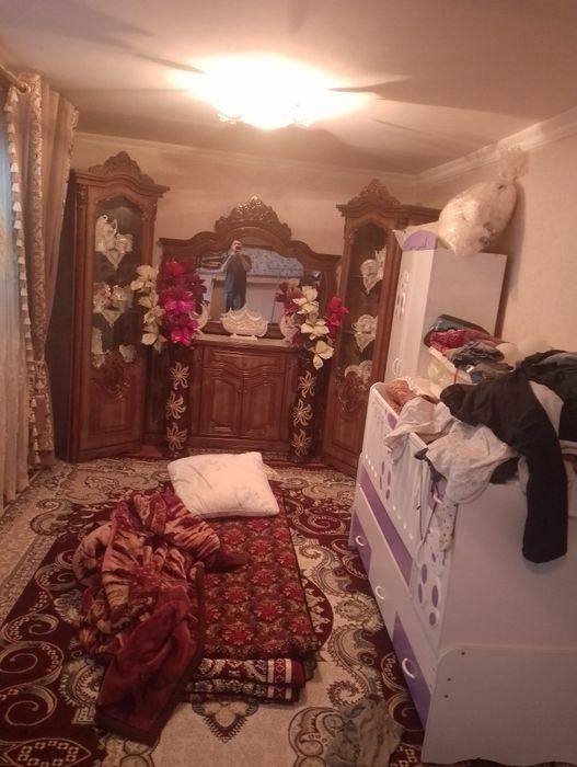 2 хонали уй сотилади, Кибрейда  3 этаж кибрей Хокимиятини олдида