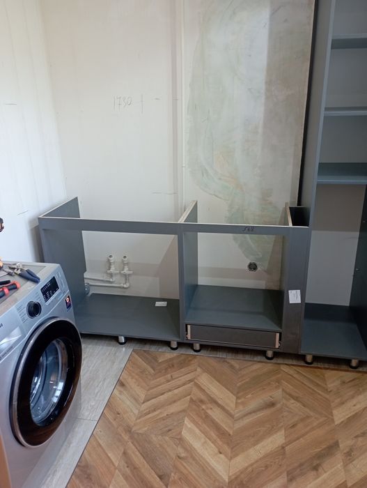 Сборка  разборка и ремонт переделка  мебели.