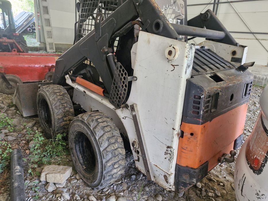 Bobcat Popchet