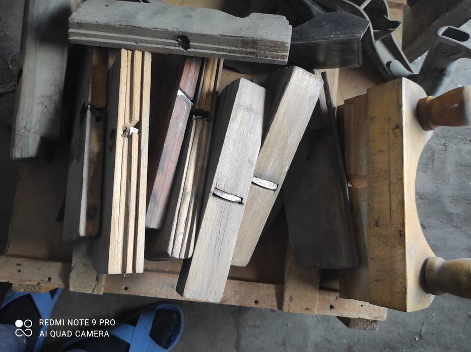 Продам    ковер,синтепон ,