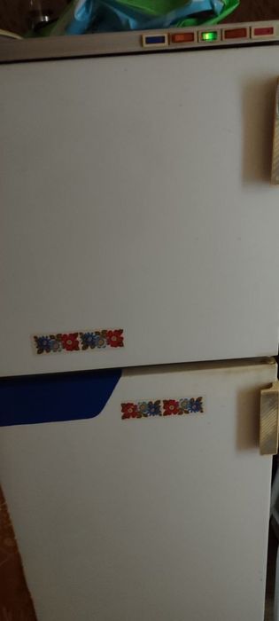 Продается холодильник Бирюса б\у