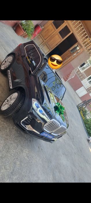 Elektro mobil BMW X7