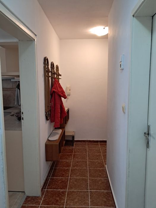 Дава се под наем Двустаен апартамент в Варна, Лятно кино Тракия - 57 кв.м за 348.84 € - Снимка #2