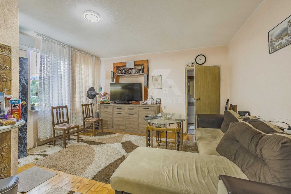 Продава къща в ж. кв. Драгалевци