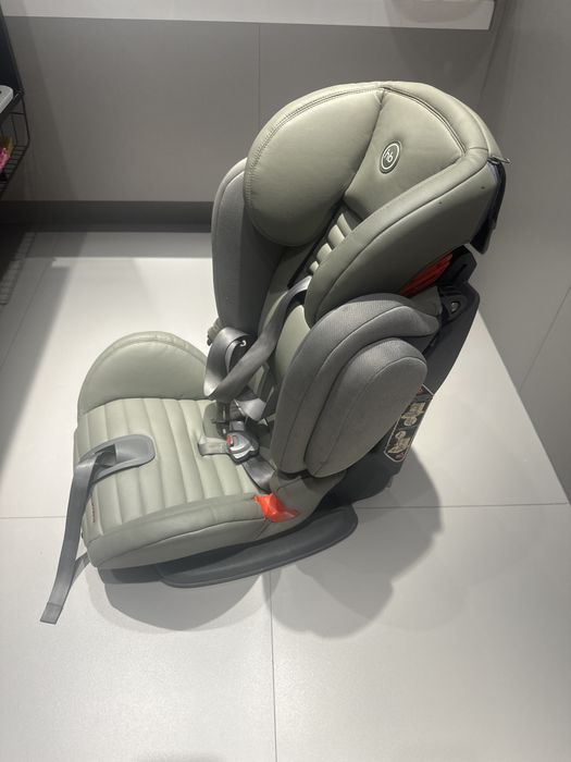 Автокресло HB (happy baby)