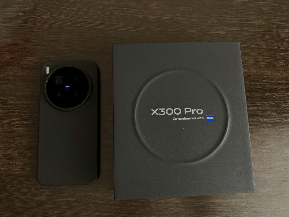Продам VIVO X300 PRO 16/512 EAC