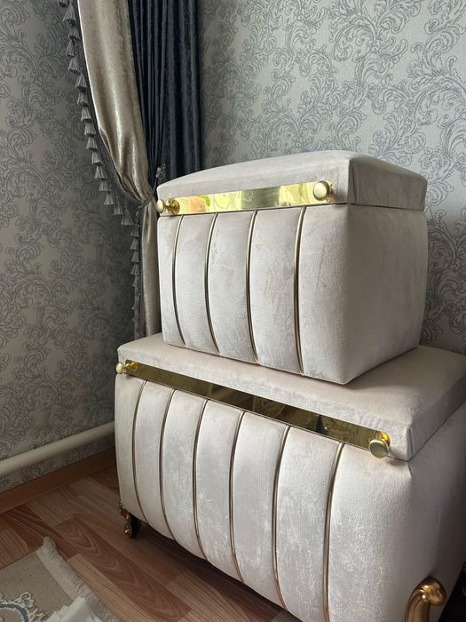 Сундуки новые.