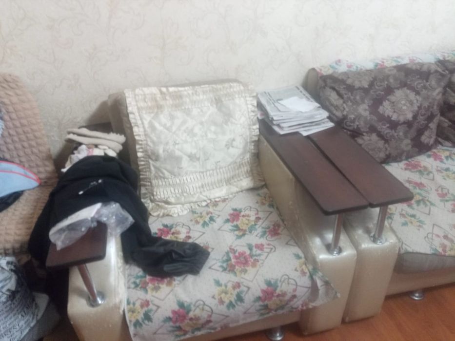 Отдам даром диван