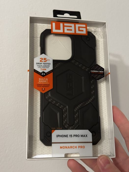 iPhone 15 Pro Max UAG Monarch Pro Carbon Fiber NOU