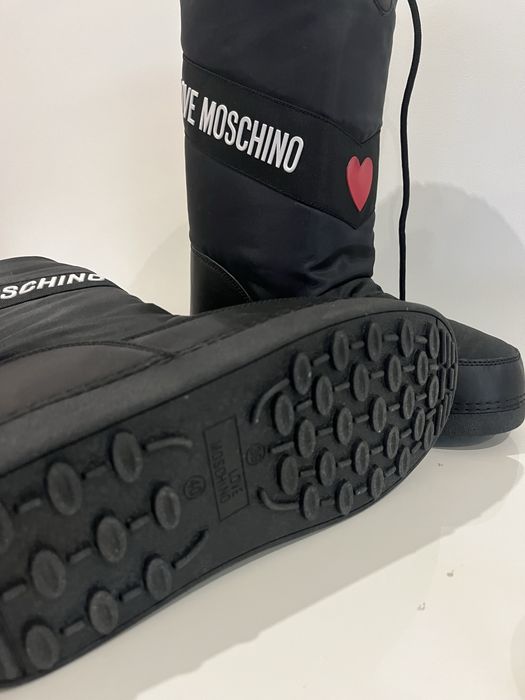 Апрески Love Moschino