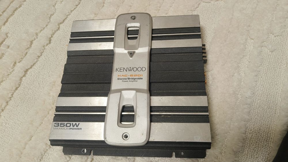 Усилвател KENWOOD !