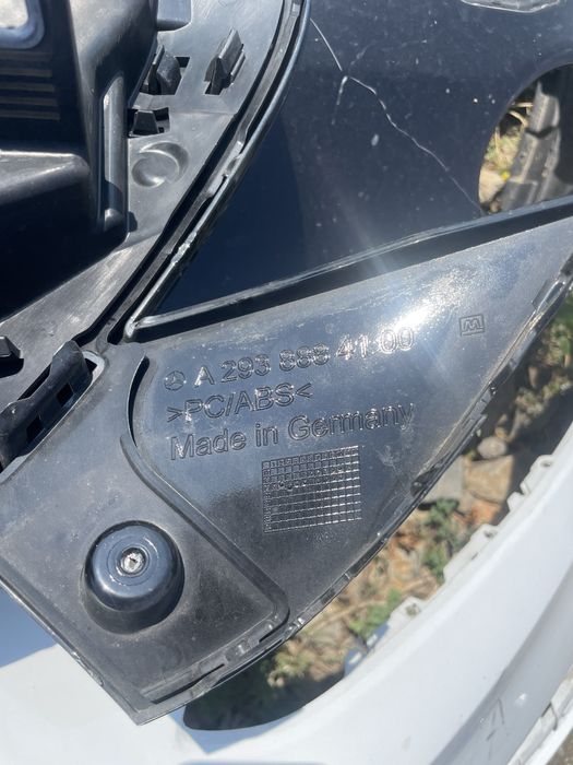 EQC решетка Mercedes