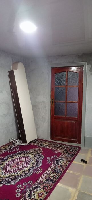 Срочно ховли сотилади паркенскый бозорга якин жой